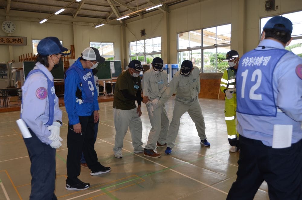1号、2号警備の特別講習が行われました！弊社から講師として警備部佐藤部長が参加されております！