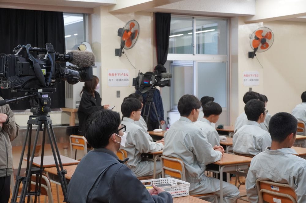 史上初!宮崎工業高校にて【1日】出前授業させていただきました!