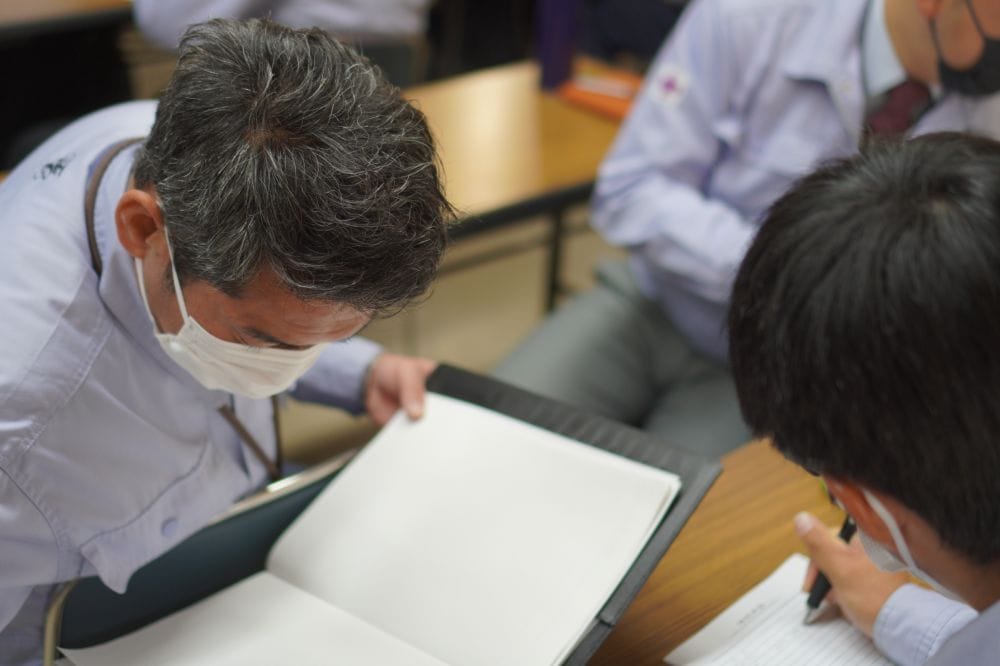 新年明けましておめでとうございます。2022年も宜しくお願い致します。
