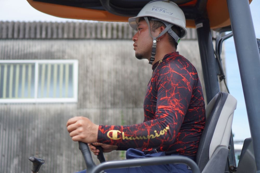 舗装駐車場整備に現場!ものづくりに興味がある方必見♪