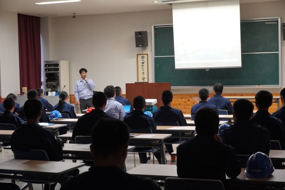 宮崎県建設技術センターにて、宮崎県産業開発青年隊の皆様に出前授業をさせていただきました！